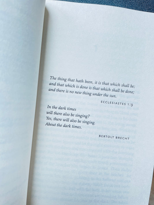Prophet Song: A Novel (Booker Prize Winner)