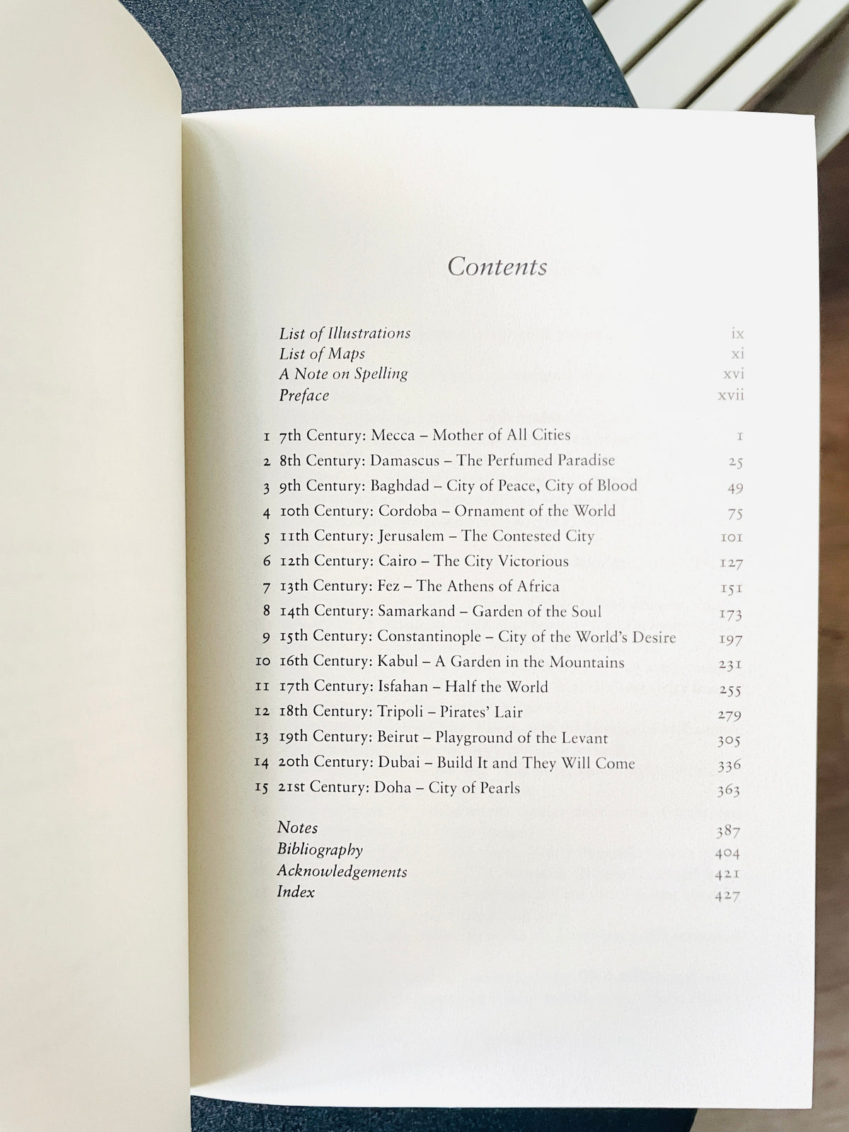 Islamic Empires: The Cities that Shaped Civilization: From Mecca to Dubai