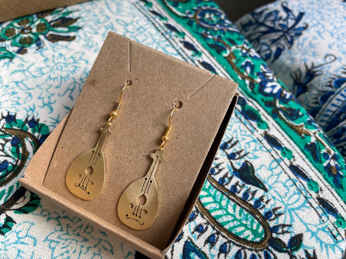 Earrings (Oud)