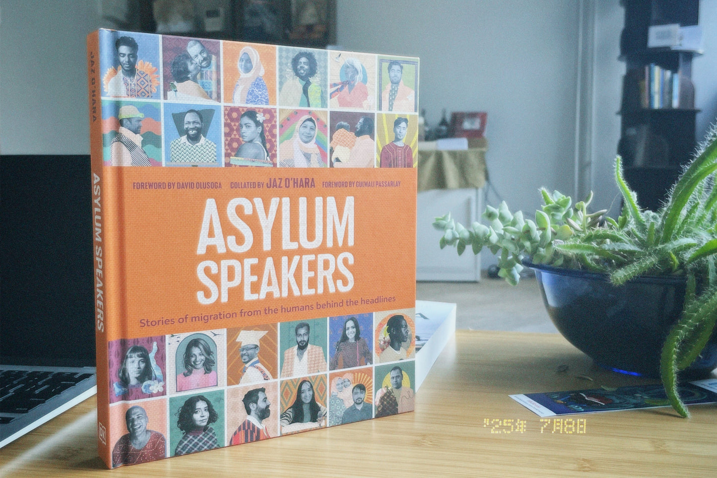 Asylum Speakers: Stories of Migration From the Humans Behind the Headlines （Hardcover）